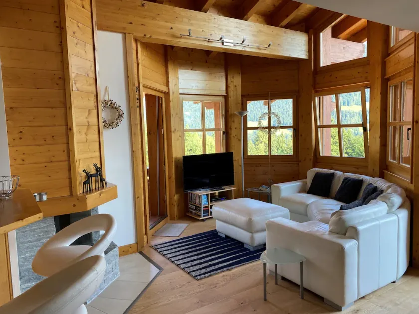Apartment In La Barboleuse, Gryon, Switzerland 200m from ski lift - Image 1