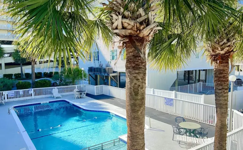 Your conveniently located North Myrtle Beach bungalow awaits!! - Image 1