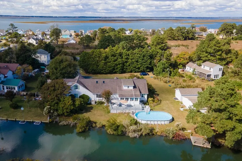 Island Estate | 5BR Waterfront w/ Private Pool, Large Family Retreat, Pet Friendly - Image 1