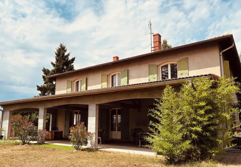 Unique villa for family parties, Karaoke, DJ. Music room, Spa, & Swimming pool. - Image 1