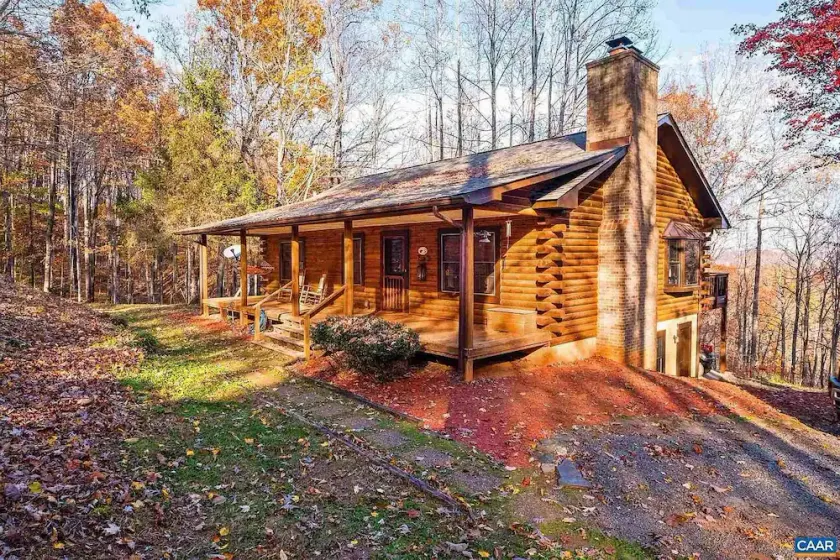 Relax in Nature's Beauty: Private Log Cabin w/ two Spacious, Open Living Areas - Image 1