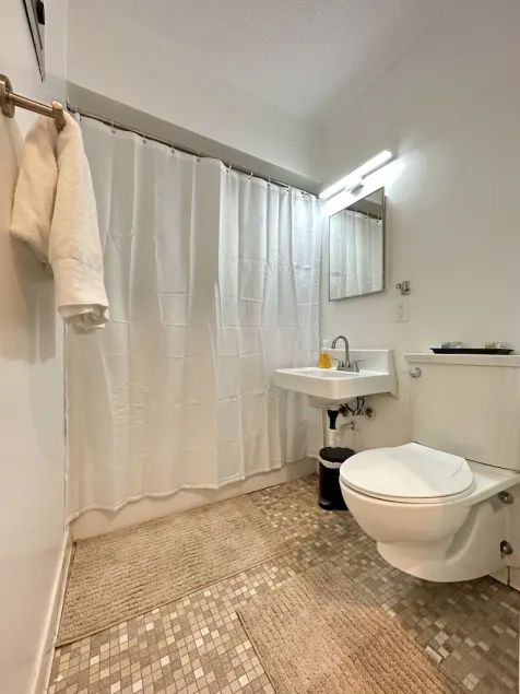 Sophisticated Studio Apartment in Gadsden, AL - Image 1