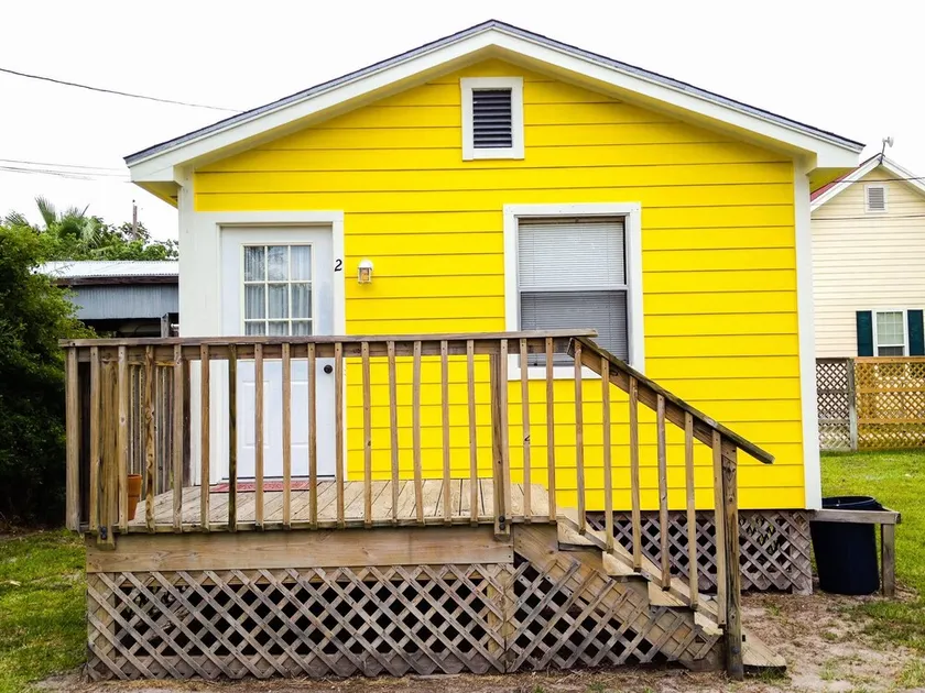 BayShore Lodge 123 – Yellow Cabin #2 in Port O’Connor, TX Prop ID:7580493 - Image 1