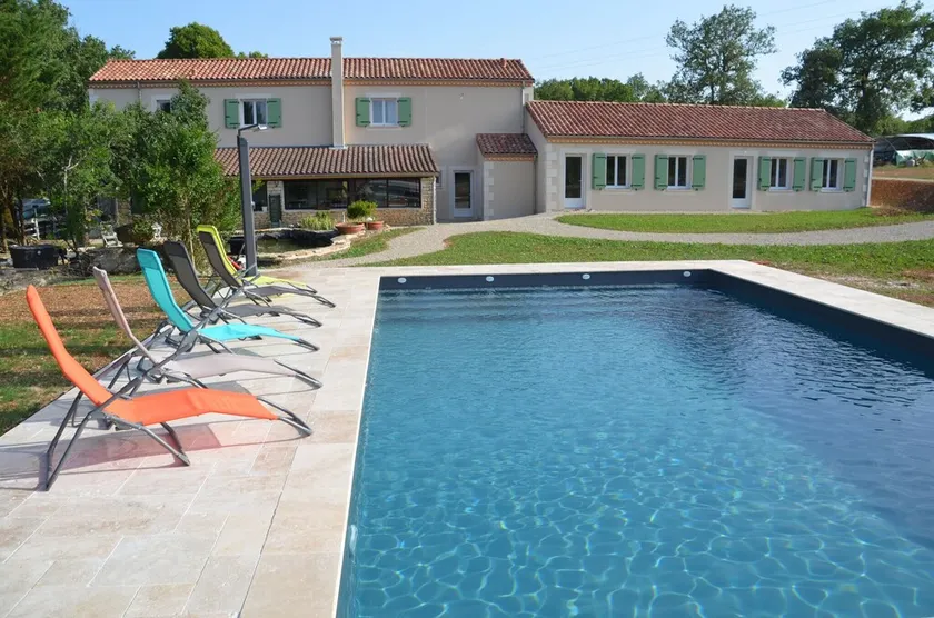 Gîte à la Ferme Avec Piscine - Image 1