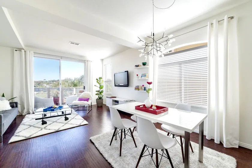 ★ Récemment rénové! Condo moderne à 5min de la plage ★ - Image 1