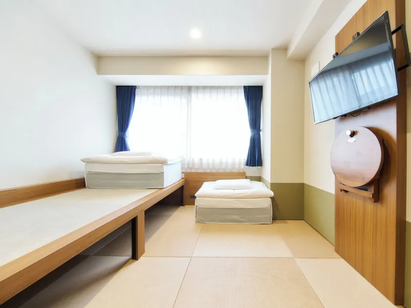 Standard 22 people Twin smoking room Room only  / Kyoto Kyōto - Image 1