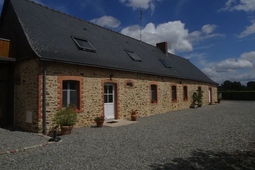 FAMILY HOME, former farmhouse with exceptional views. - Image 1