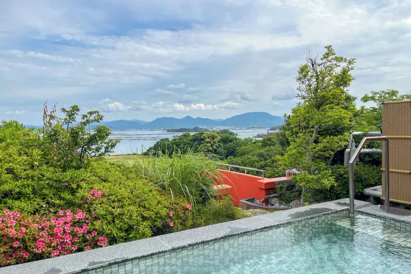 Hotel Sunresort Shirahama - Image 1