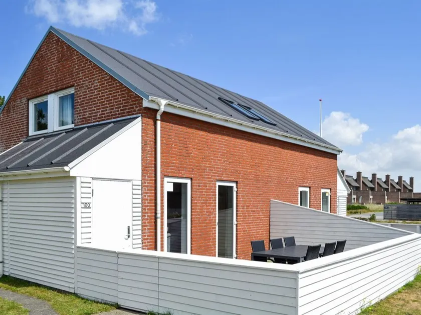 \"Tinna\" - 2.3km from the sea by Interhome - Image 1