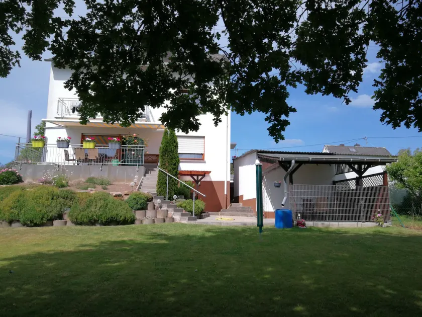 Cozy non-smoking apartment near the fortress (approx. 3 km) - Image 1
