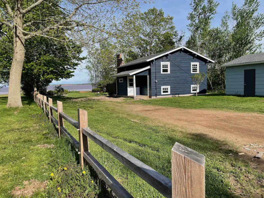 Bonito, casa à beira-mar privada na Baía de Fundy - Image 1