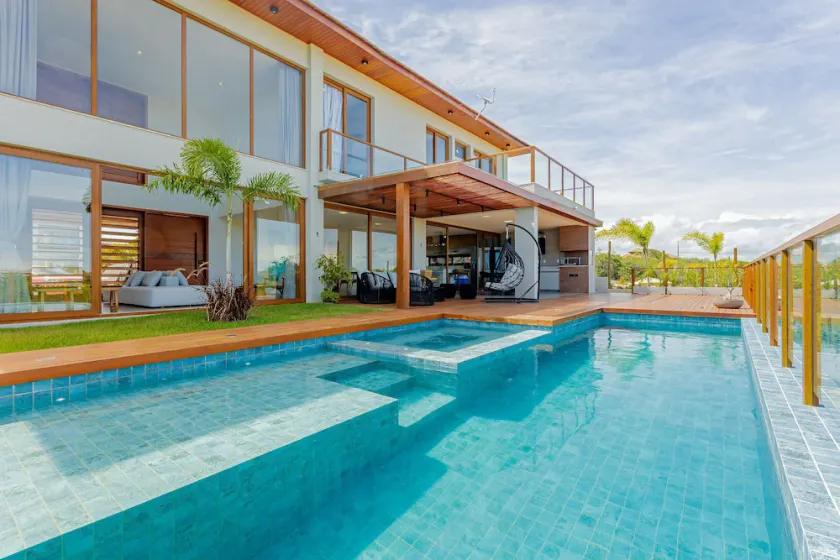 PF54 High Standard House with 5 Suites with Maid Included and Electric Vehicle Charger - Praia do Forte - Image 1