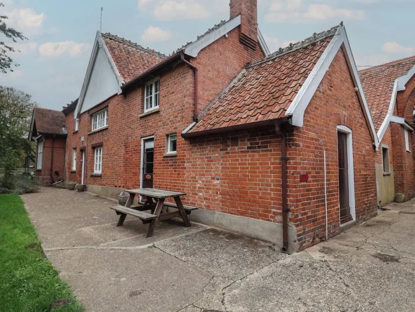Duchess Cottage - Image 1