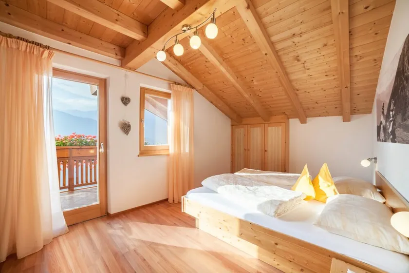 Ferienwohnung \"Tonigbauernhof Enzian\" mit Bergblick, Balkon & WLAN - Image 1