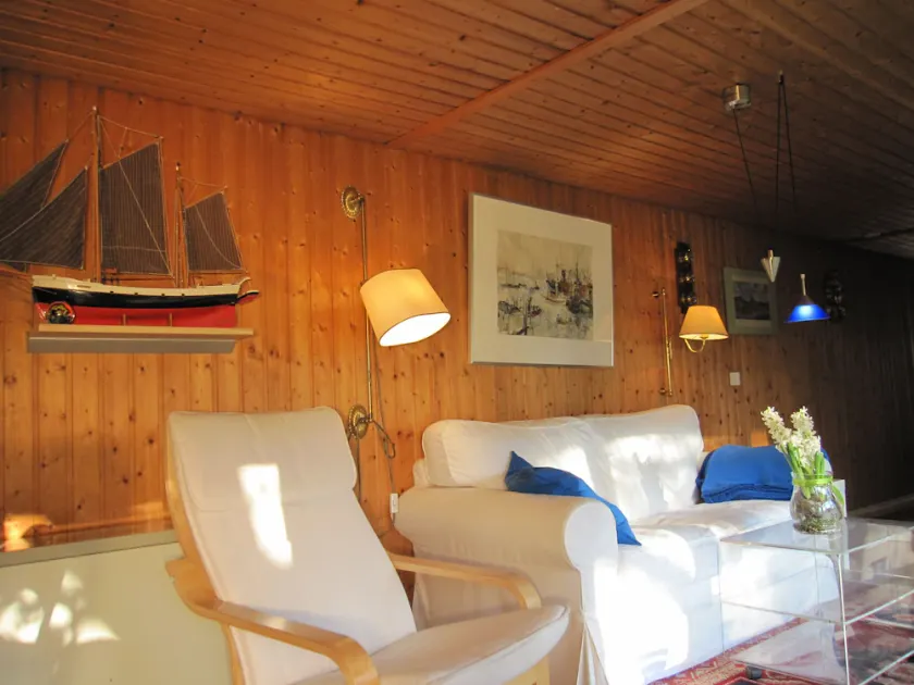 Pleasant, modern and cozy, our apiary - Image 1