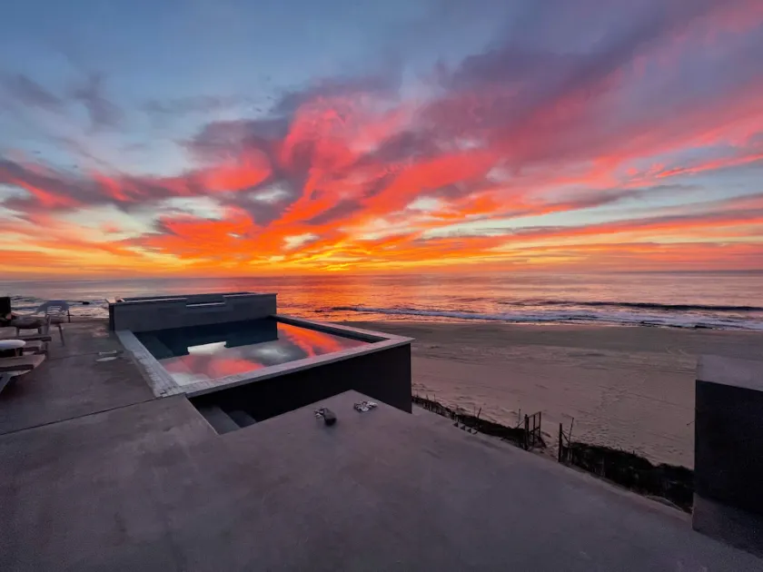 Shipwrecks East Cape, Ozeanfront Haus mit Pool! - Image 1