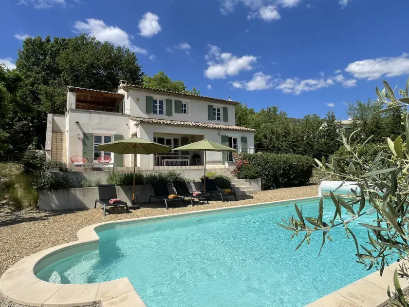Close to the village, private pool, view of the Luberon - Image 1