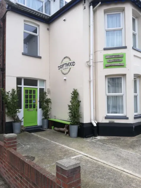 Driftwood B&B Weymouth - Image 1