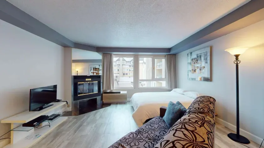 6-308 : Standard Studio - sleeps 4. - Image 1
