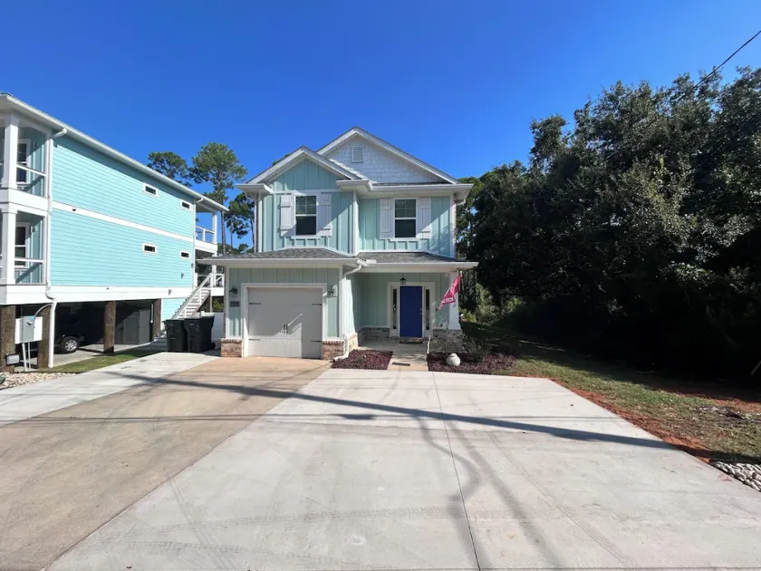 \tPrivate Pool Paradise – Sunsets & Sunrises Near Perdido Key & Johnson Beach - Image 1