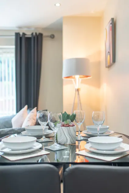 Apartment 8 - Image 1