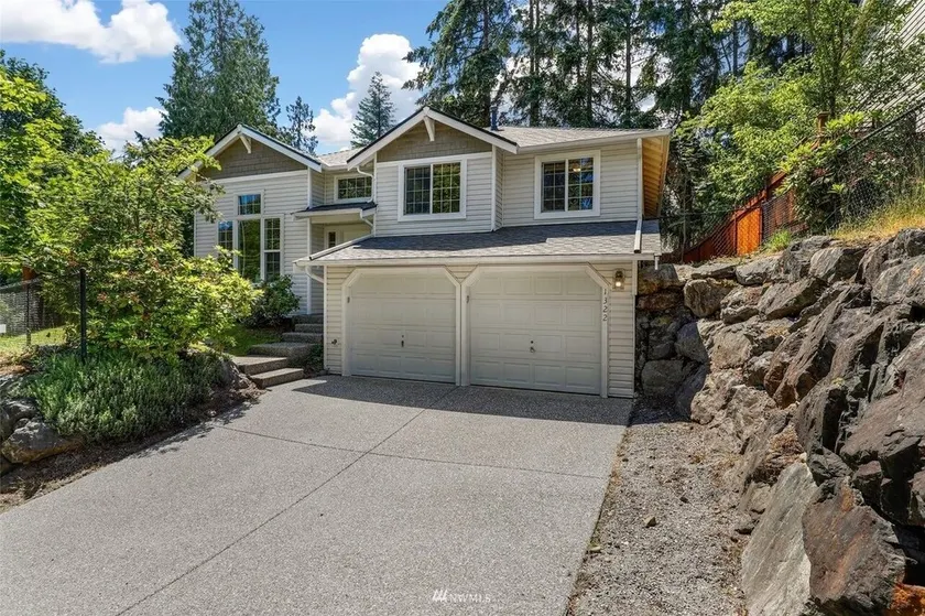 Beautiful 1Br Condo at Cozy & Safe Neighbourhood - Image 1