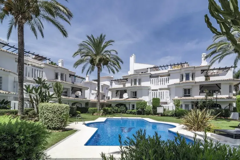 Lnm16- Comfortable Apartment Next To Puerto Banus - Image 1