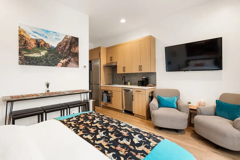 Great Value! Comfy Classy Casita! Kitchen & W/D - Image 1