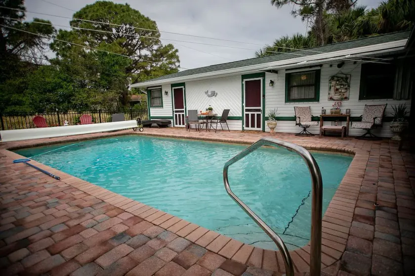 Sebastian Florida Suite with Heated Salt Water Pool - Image 1