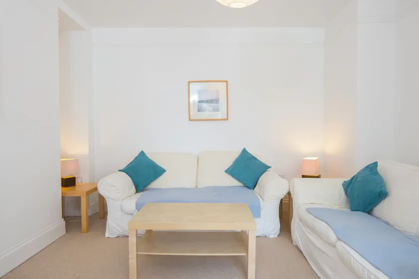 Inglenook, Holiday Cottage Manorbier, Sleeps 4, 2 bedrooms,  bathrooms - Image 1