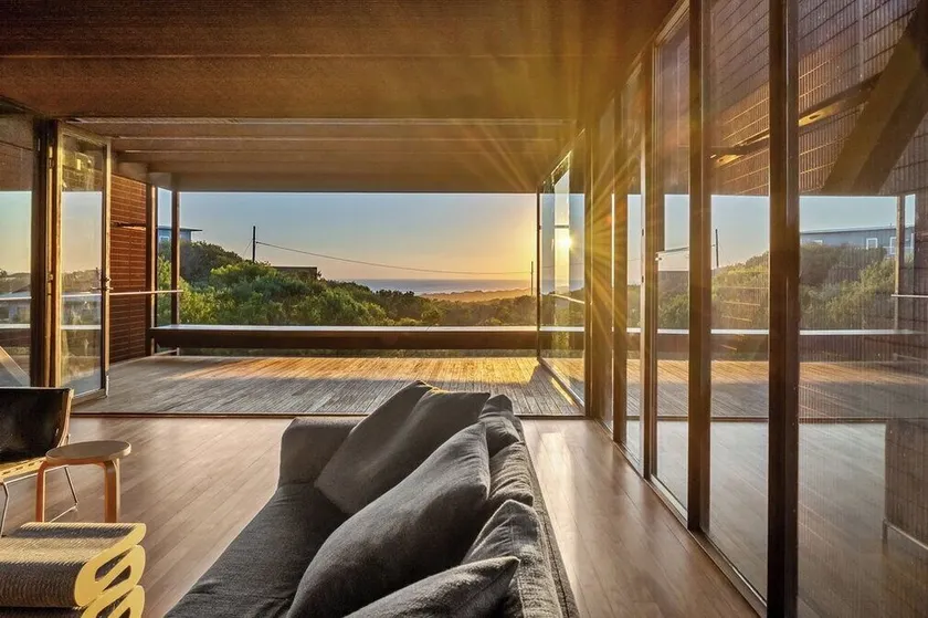Luxury Villas St Andrews Beach House (Walk to Beach) - Image 1