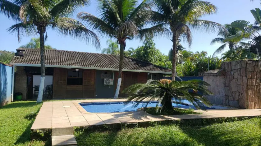 **FREE** Heated Pool + Air Conditioning + 300 MB Vivo Fiber-Optic Internet, Riviera Beach - Image 1