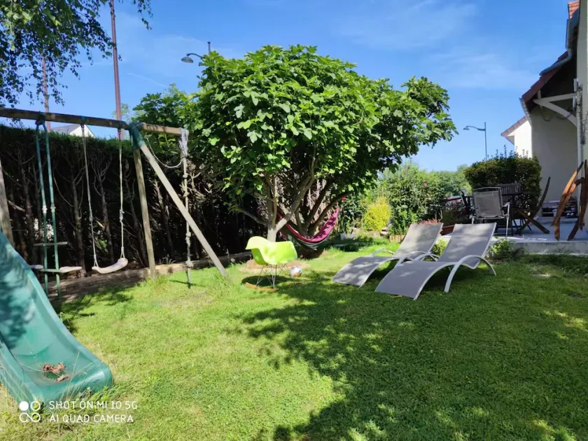 Near downtown Paris and Disneyland: spacious apartment, ideal for families and for working from home - Image 1