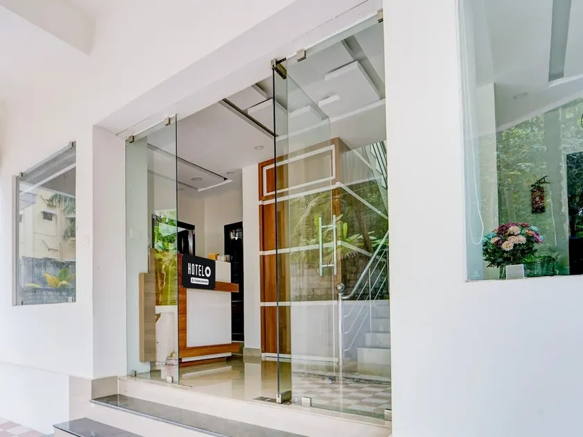 Deluxe Grace Apartments - Image 1