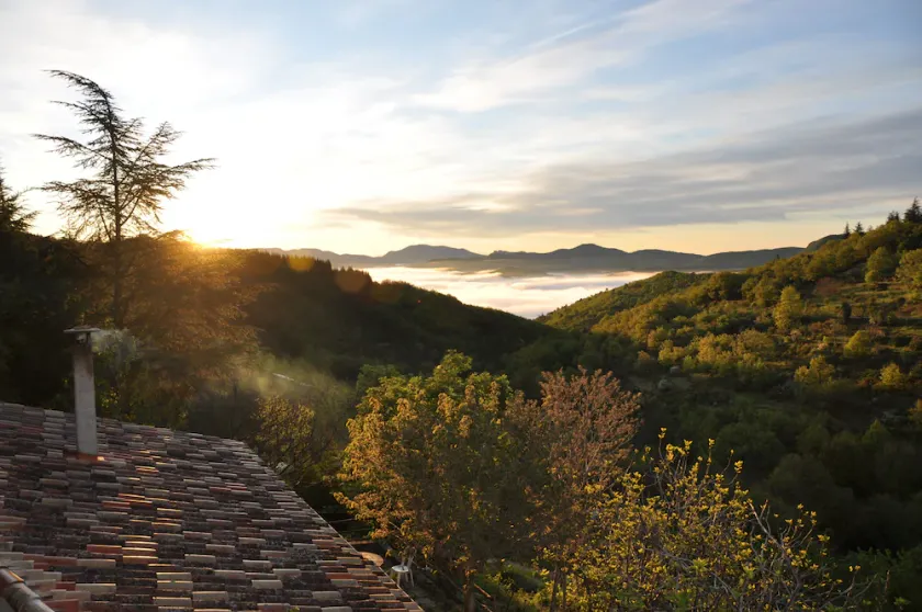 Old, renovated Cévennes farmhouse dependence on a wild and privileged site - Image 1