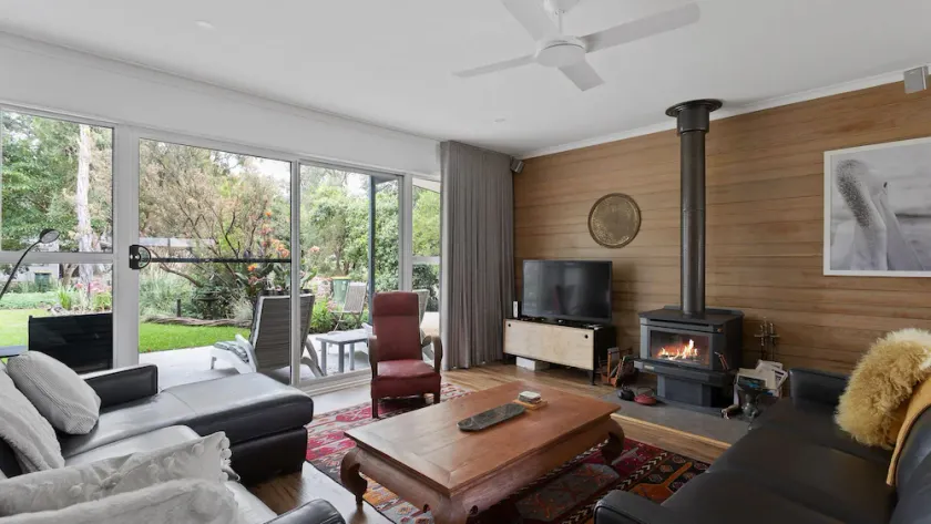 Woodland Retreat in Silverleaves - Image 1