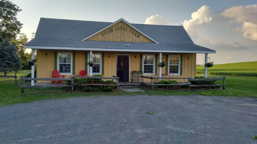 Cozy Country Cottage near Rice Lake - Image 1