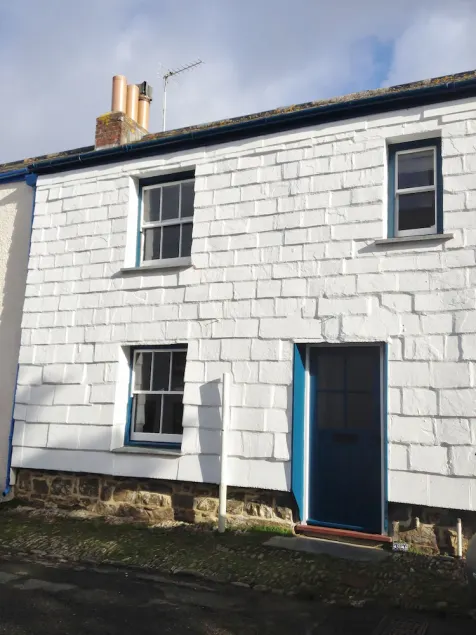 Cottage in Central Location - Image 1