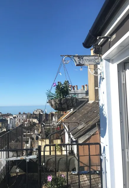 'The Mermaid Inn Brighton' (slps 3) seaview from each room, near beach & station - Image 1