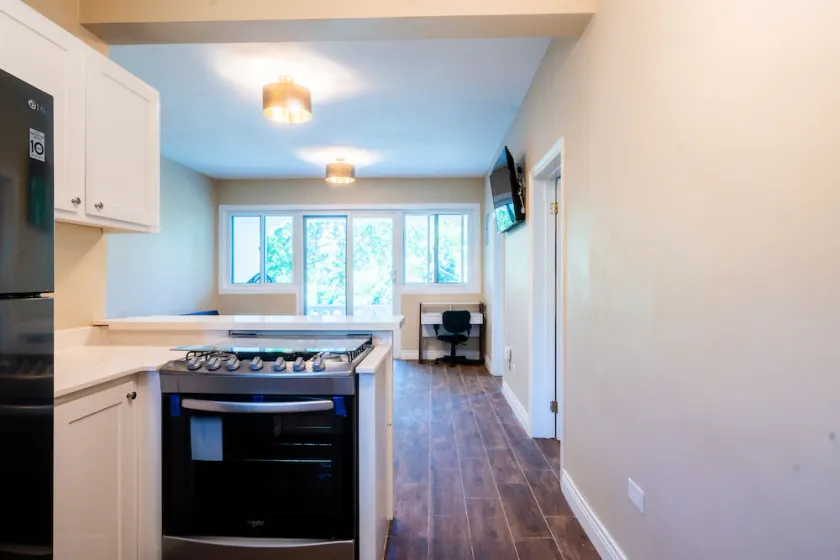 Newly Renovated Negril 2 Bedroom Resort WiFi - A/C - Image 1