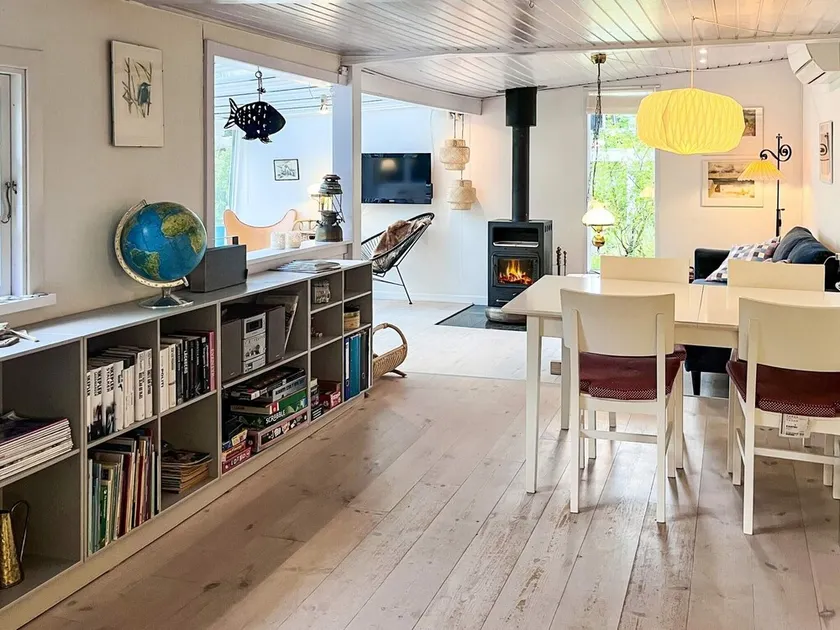 6 person holiday home in Knebel-By Traum - Image 1