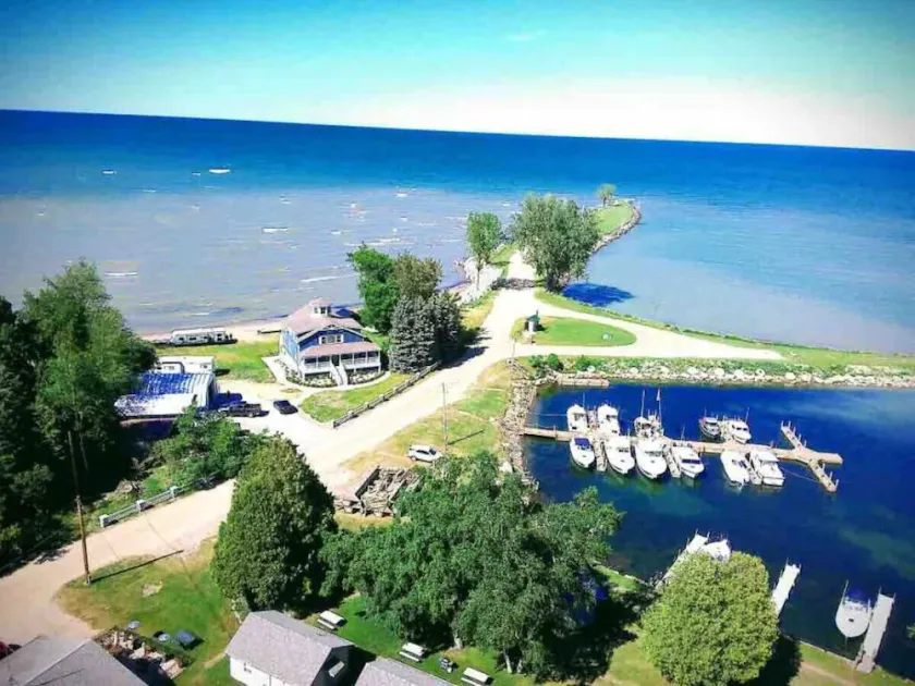 Grindstone Lighthouse on Lake Huron Private Beach - Image 1