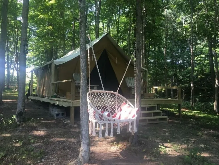 Savannah Safari Tent & Breakfast-FLX Glamping - Image 1