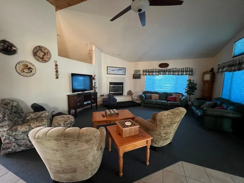 East Beach Lake House – familienfreundlich und geräumig - Image 1