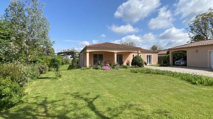 Villa au calme , avec piscine , vallée du lot , Cahors , Rocamadour, Sarlat . - Image 1