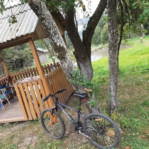 Idylic Family Retreat - Image 1