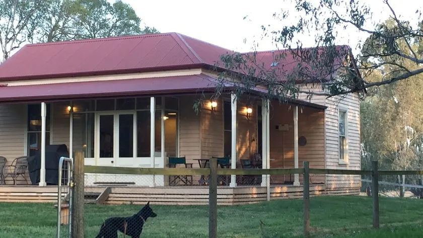 2 BR Lottie Cottage, Family Farmstay, petfriendly Rural Retreat Albury-Wodonga - Image 1
