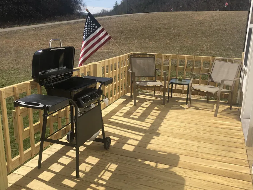 Family-friendly cottage - close to BMS, Watauga Lake, Asheville, Johnson City - Image 1