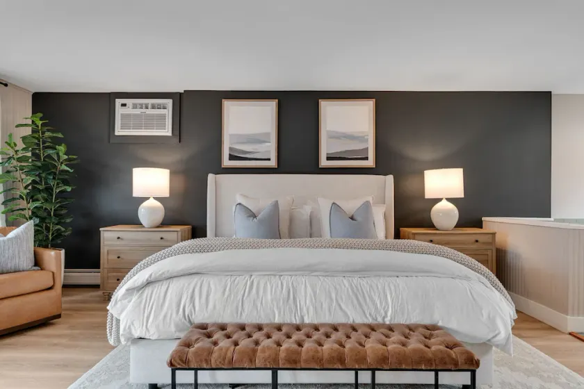 Red Clover Accessible King Suite in Killington - Image 1