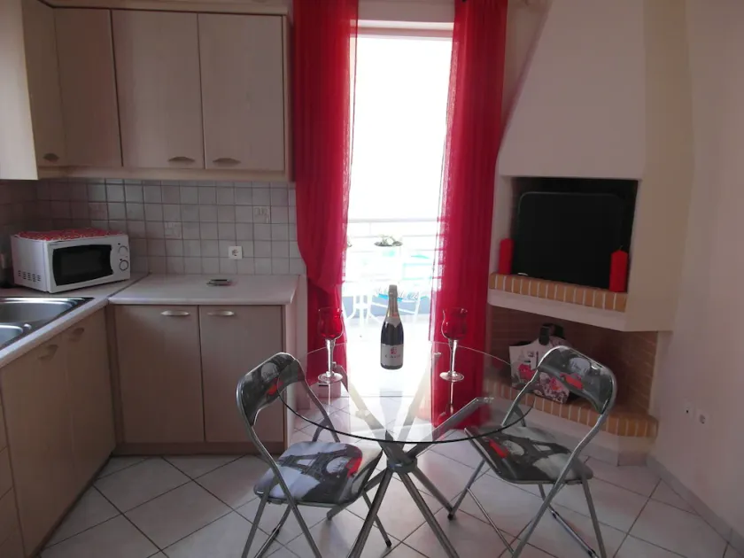 ATHENS METRO MALL apartment - Image 1